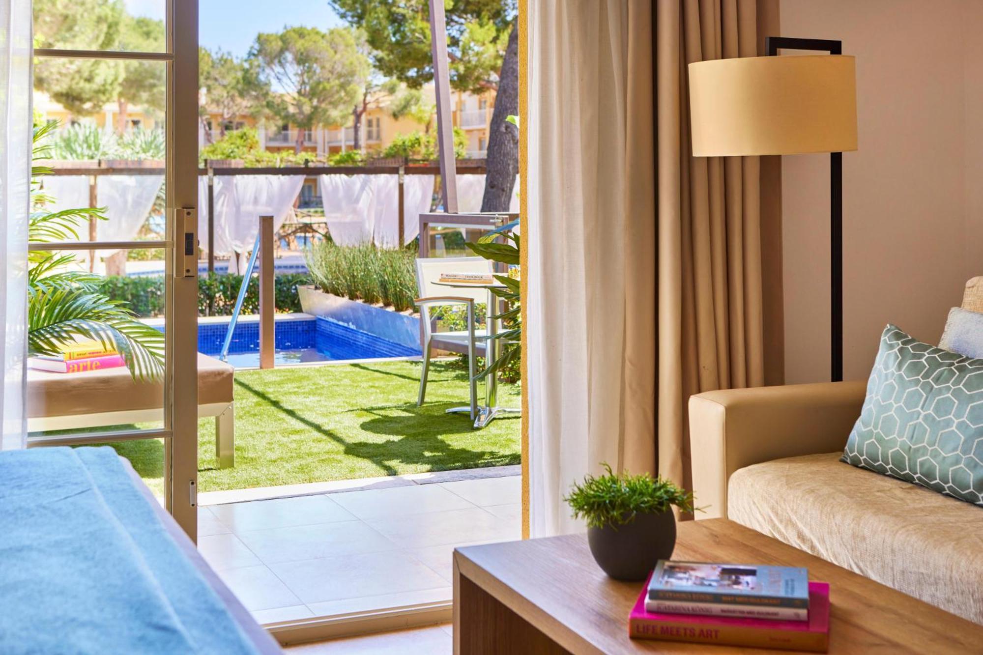 Aparthotel Zafiro Mallorca & 4*